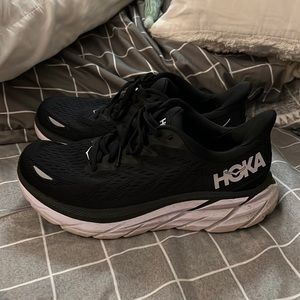 HOKA SNEAKERS Size:7.5 Women’s